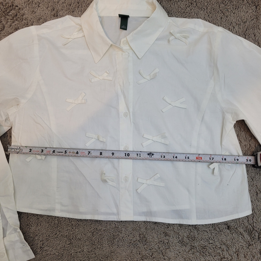 Wild Fable White Button Down Shirt with Bow Accents - Picture 5 of 8